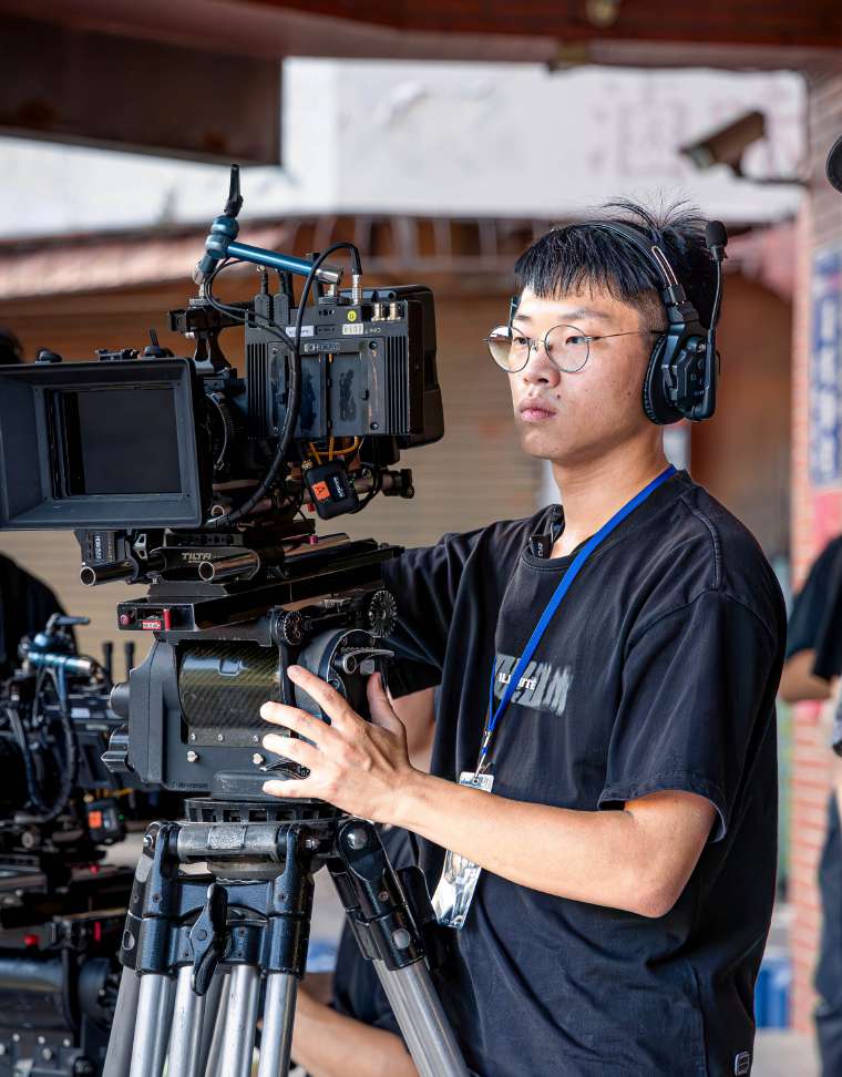 LIN CHEYE 導演攝影師